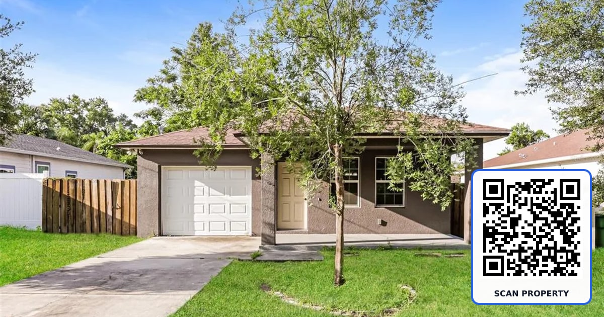 1505 E CARACAS STREET property photo