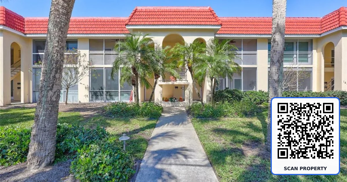 137 AVENIDA MESSINA UNIT 3 property photo