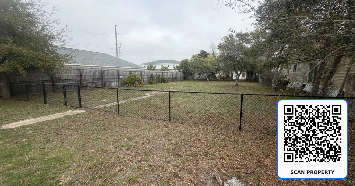 157 N Wells Street property photo