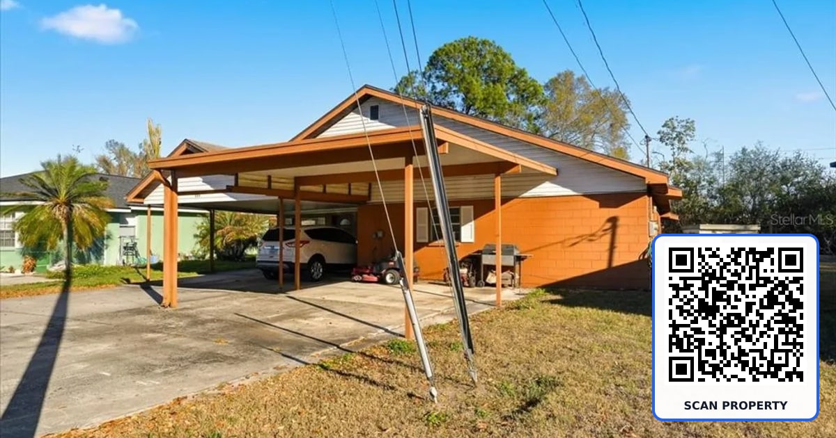111 SUNSET DRIVE E property photo