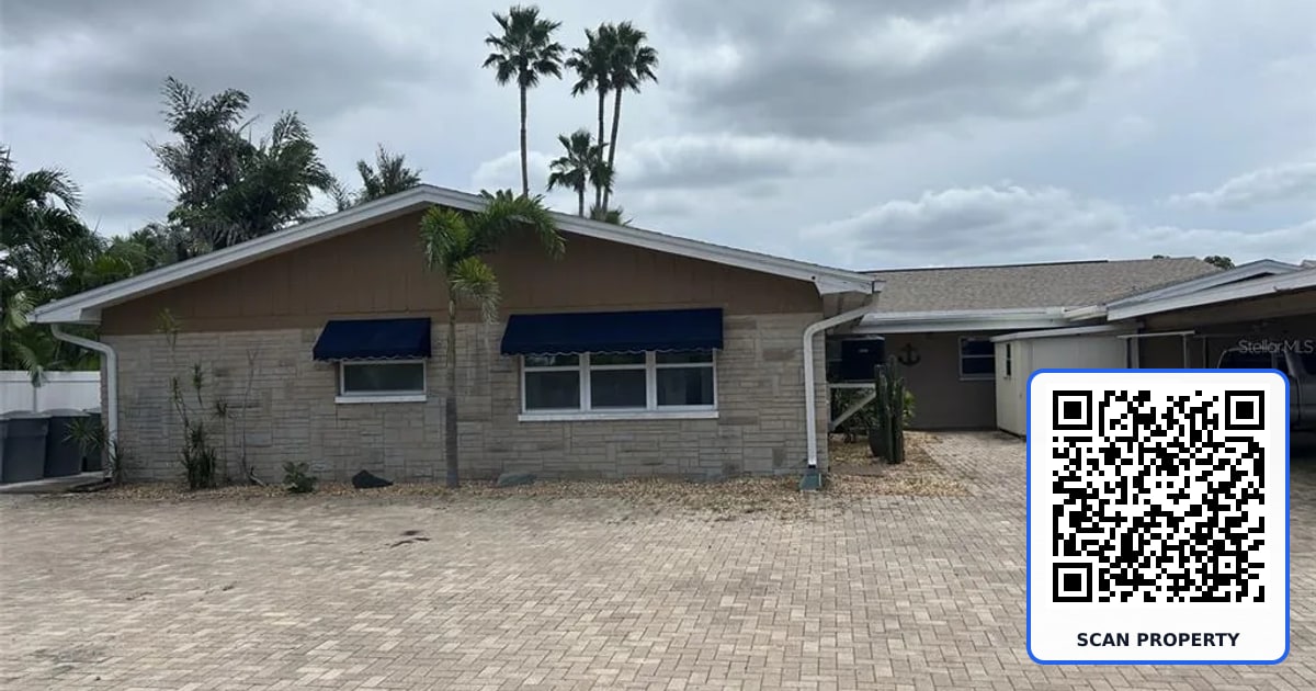 365 CAPRI BOULEVARD property photo