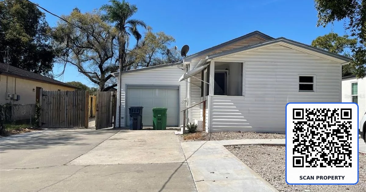 8708 N EDISON AVENUE UNIT B property photo