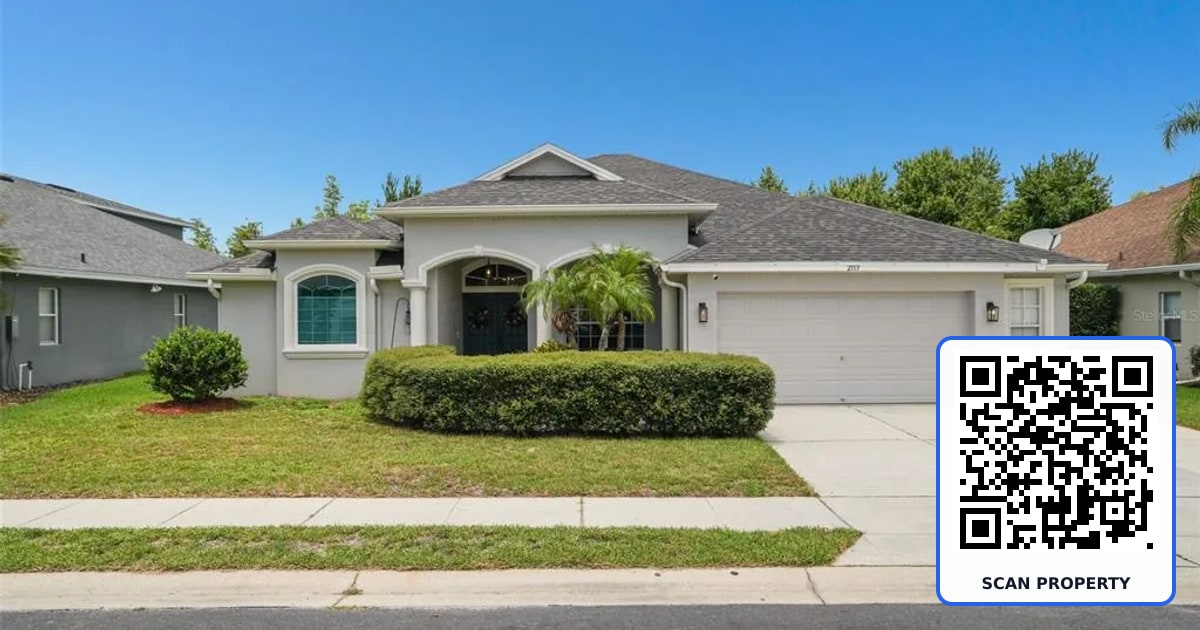 2117 LARKSPUR COURT property photo