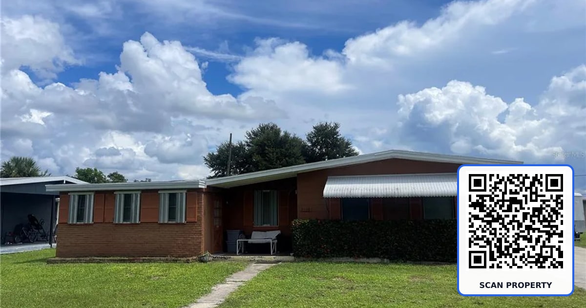 2328 PICNIC STREET property photo