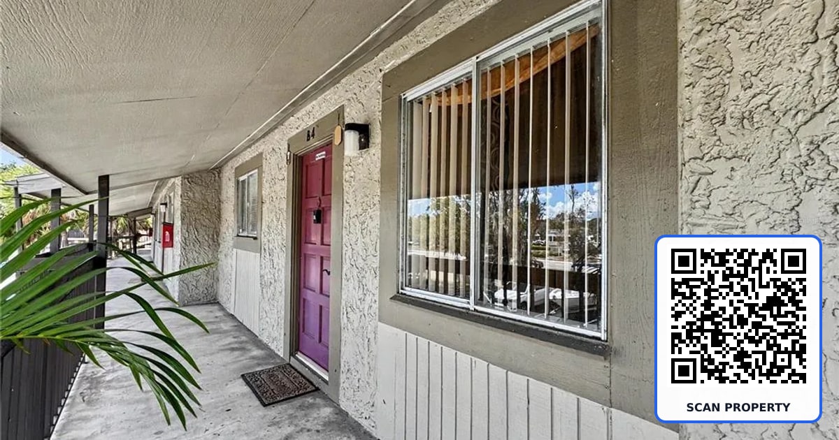 6328 NEWTOWN CIRCLE UNIT B4 property photo