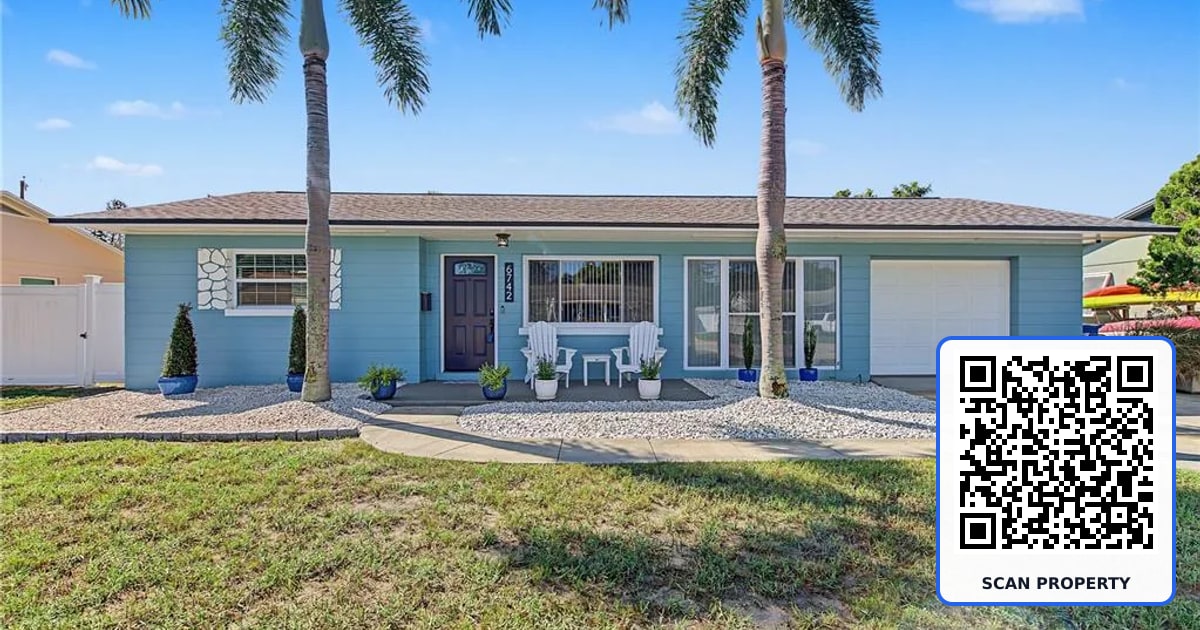 6742 35TH AVENUE N property photo