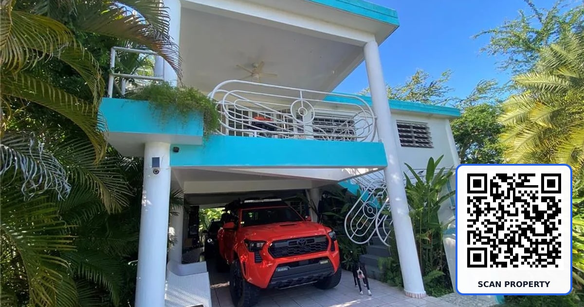 28 ISAURA REYES property photo