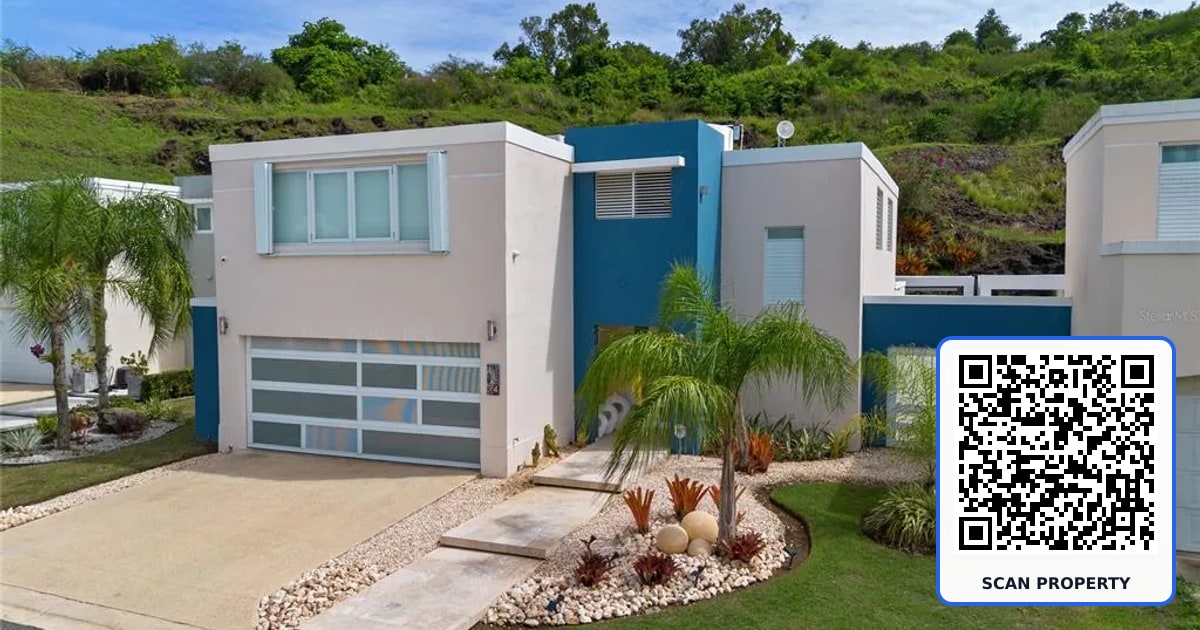 Calle Sendero-65.89425830 URB. LAS HACIENDAS property photo