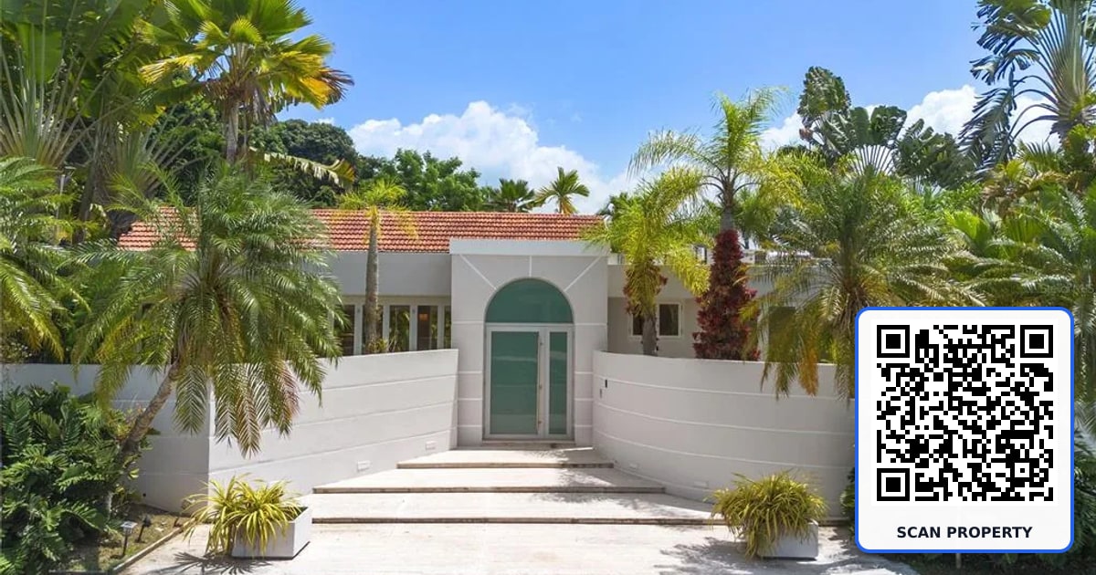181 Reina Carlota LA VILLA DE TORRIMAR property photo