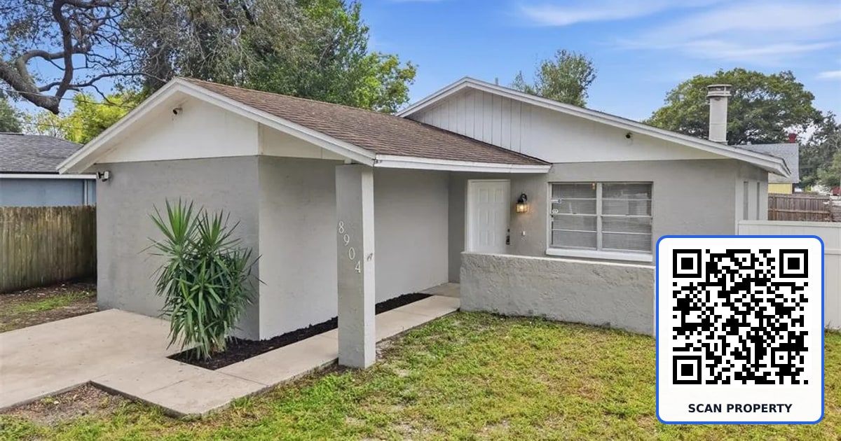 8904 N BOULEVARD property photo