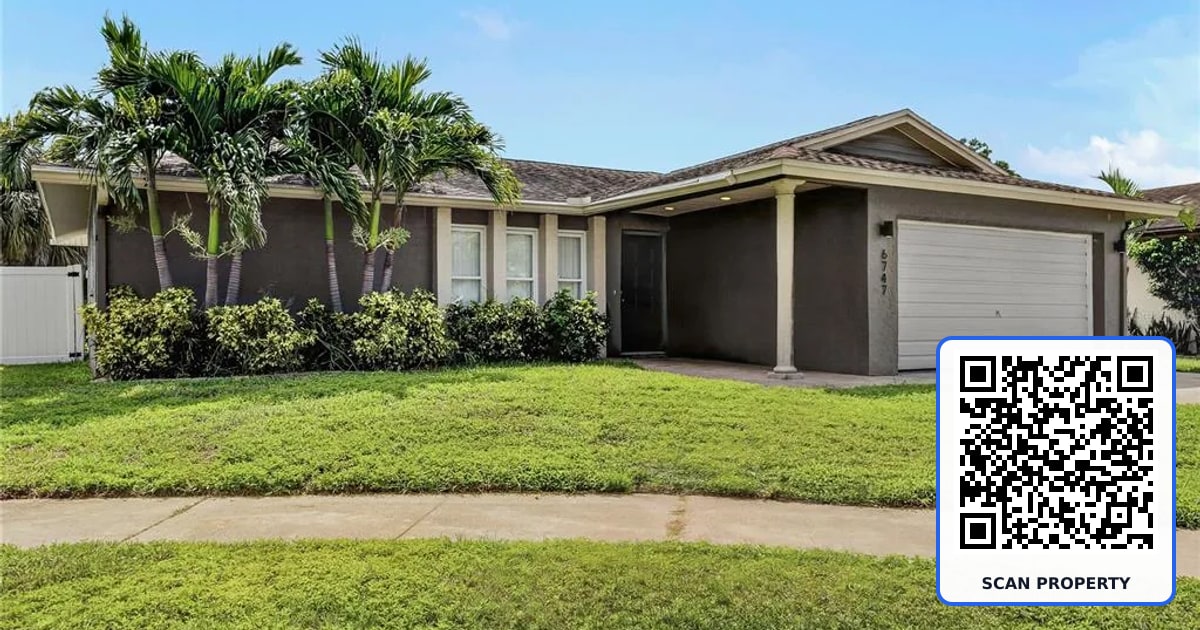 6747 DEER POND LANE N property photo