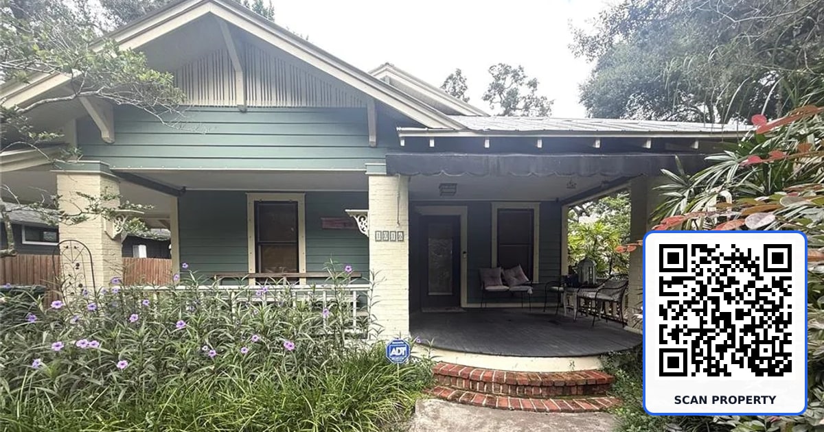 1016 E POWHATAN AVENUE property photo