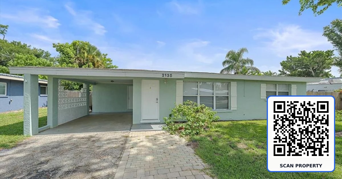 2135 LEE LANE property photo