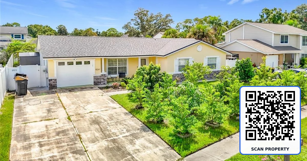 8261 MALVERN CIRCLE property photo