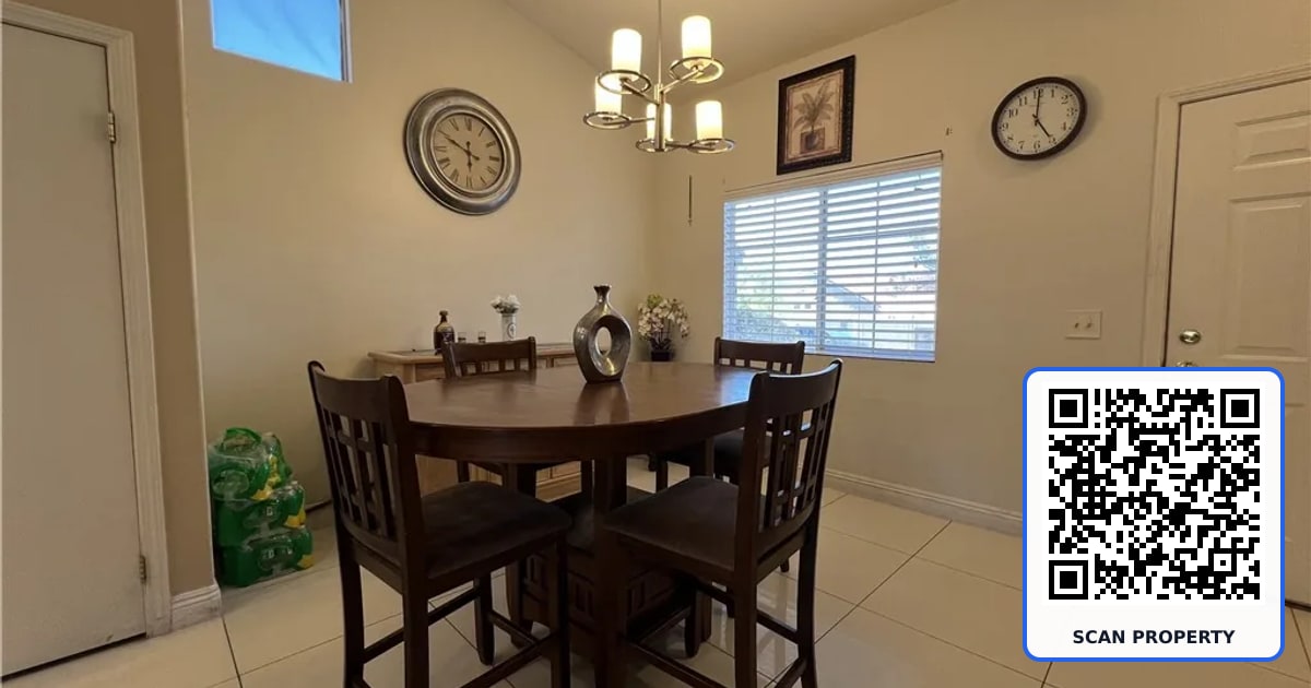 2610 Moon Wave Avenue property photo