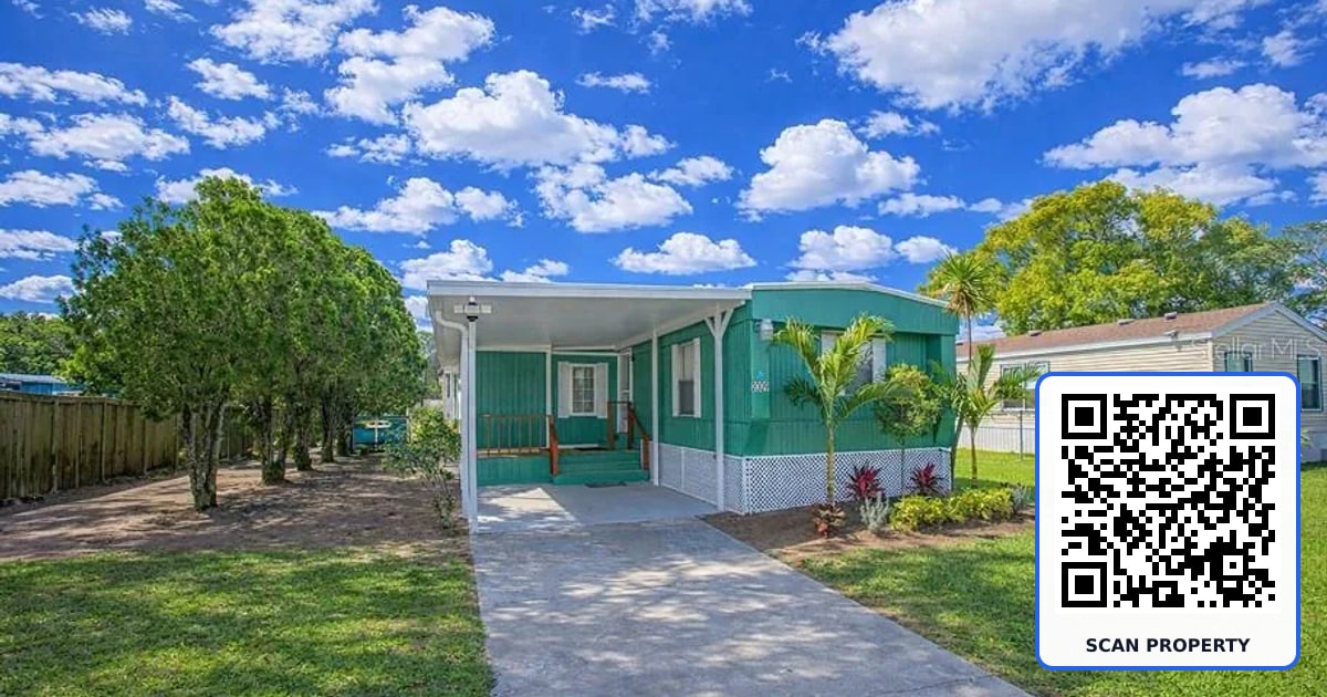 2009 PINE STREET property photo