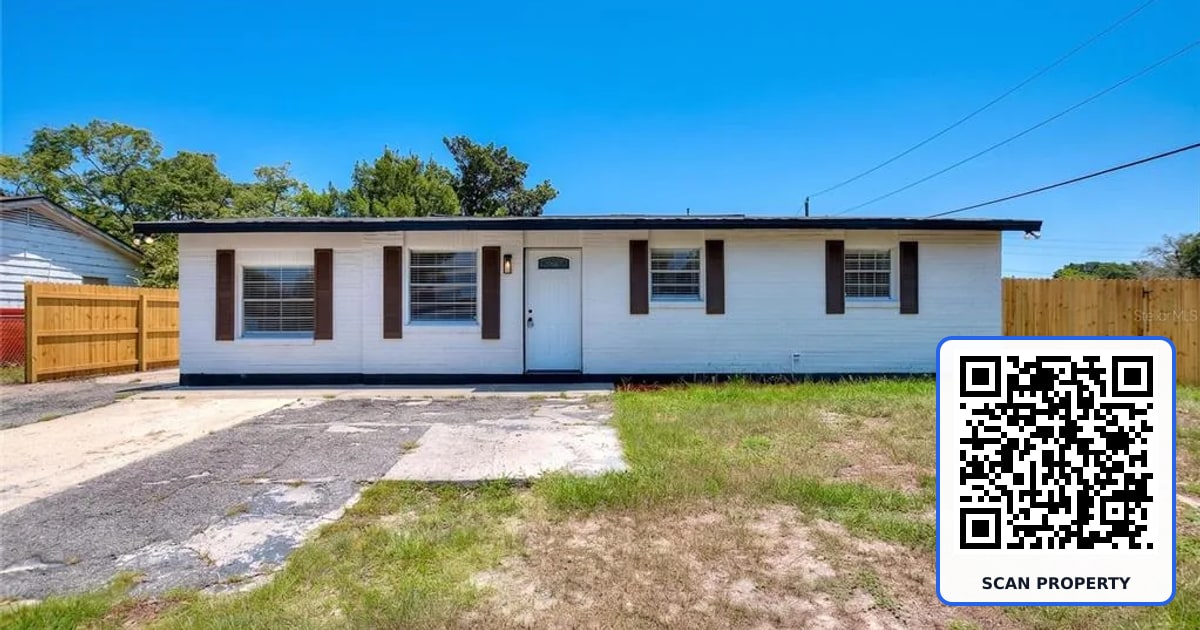 8204 ALLAMANDA AVENUE property photo
