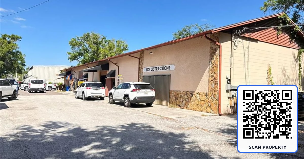 4712 N CLARK AVENUE property photo