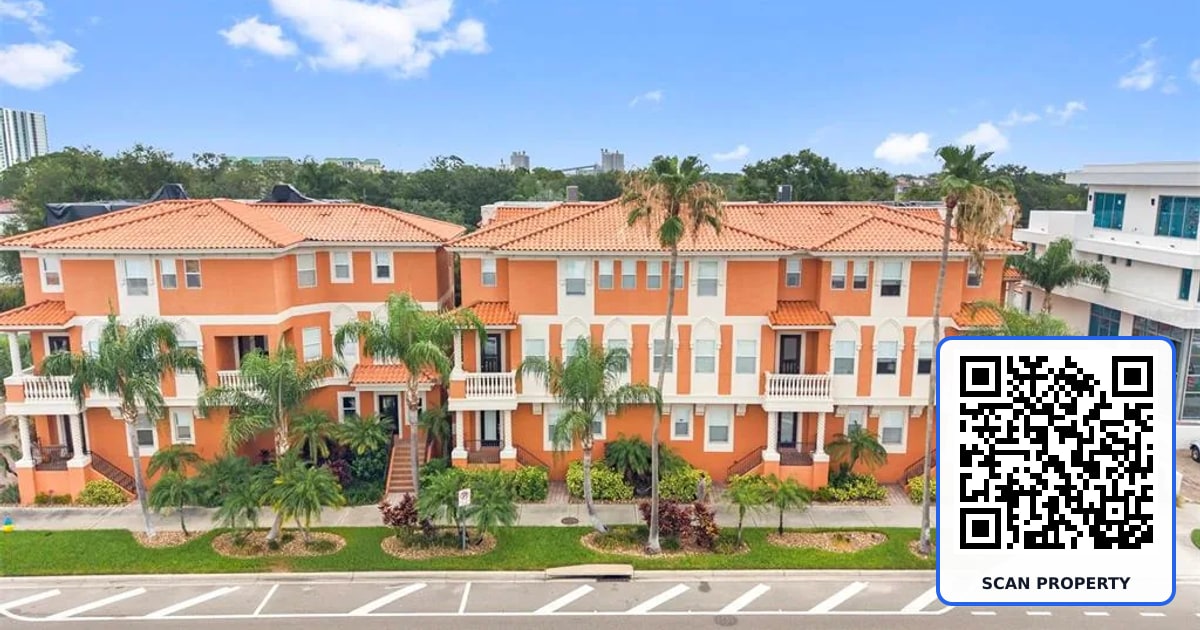 905 VILLA VENICIA WAY property photo