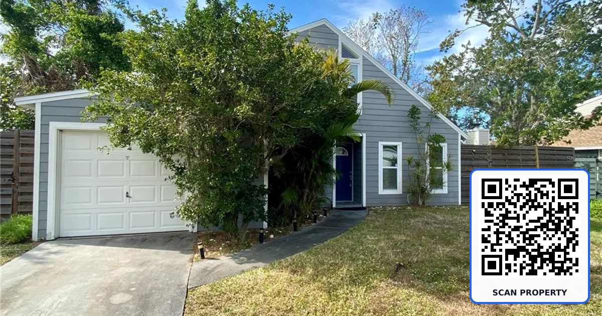 4564 IOLA DRIVE property photo
