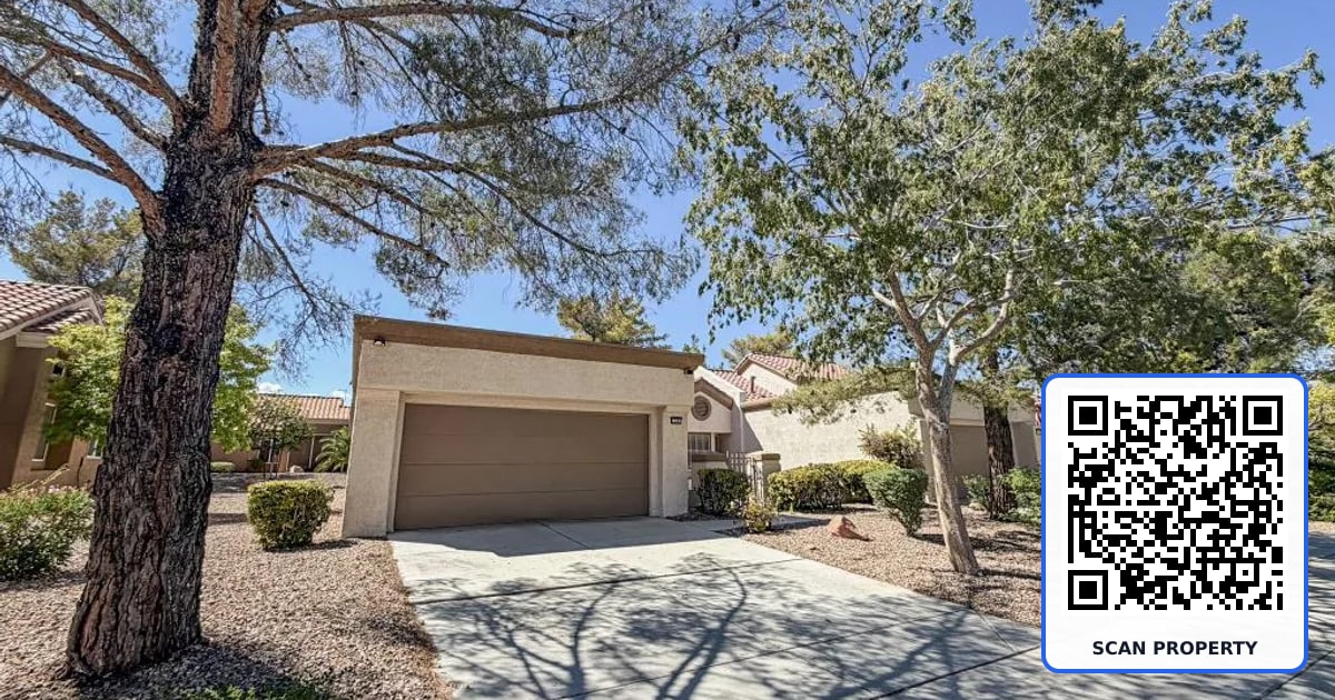 2541 Desert Glen Drive property photo