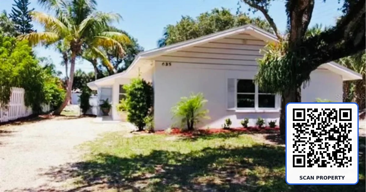 635 HOLLY ROAD property photo