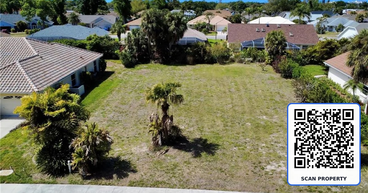 565 PARK ESTATES SQUARE property photo