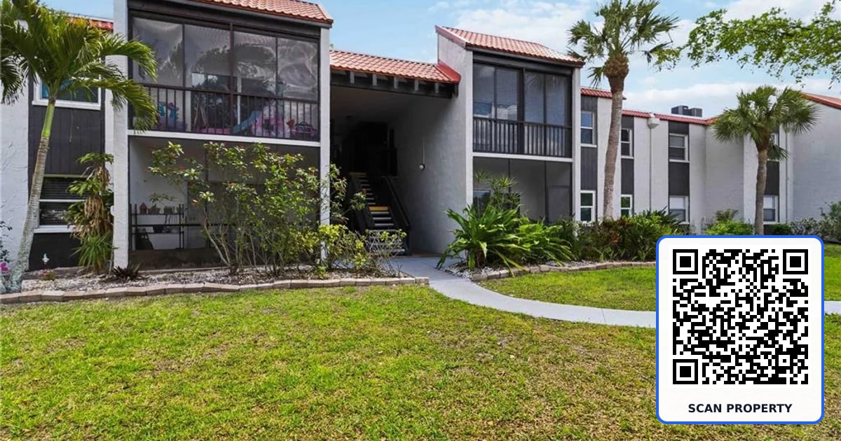 3281 BENEVA ROAD UNIT 104 property photo