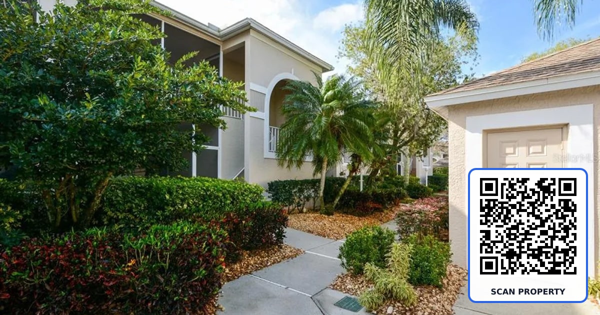 9611 CASTLE POINT DRIVE UNIT 916 property photo