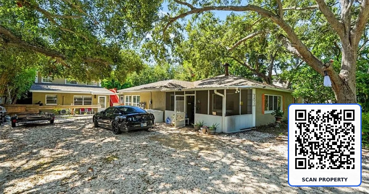 3022 DARTMOUTH AVENUE N property photo