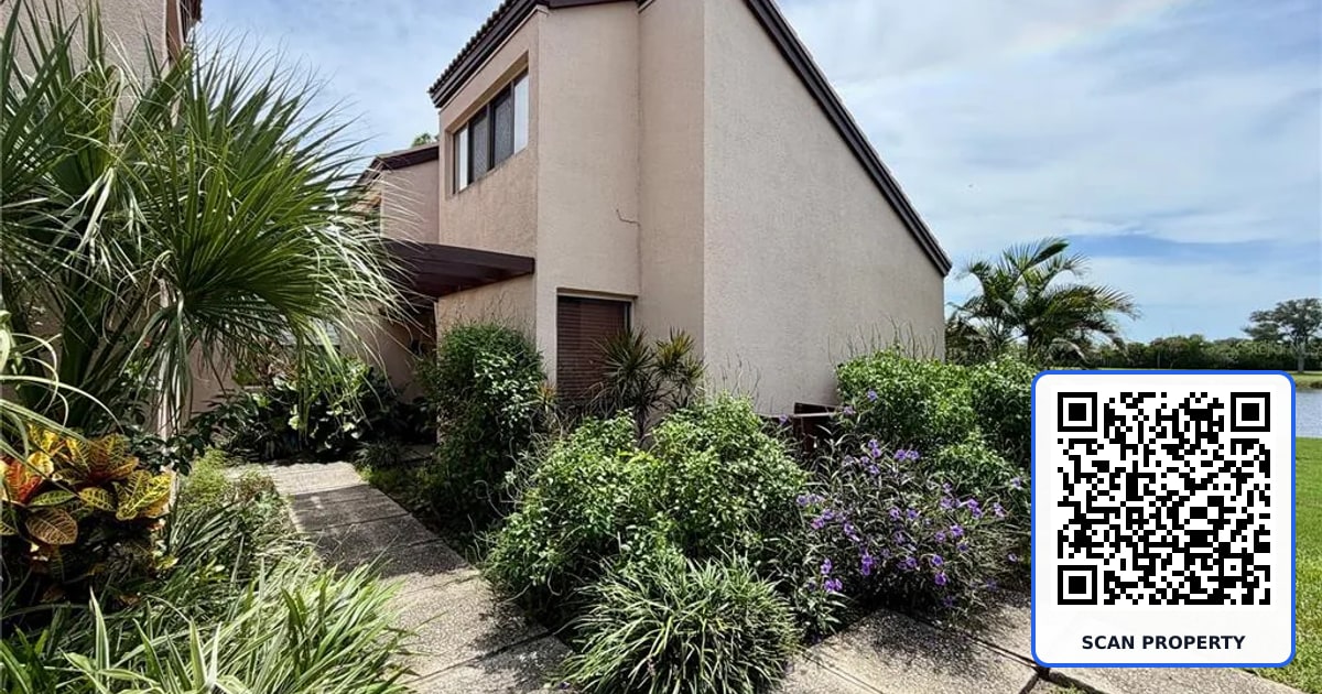 1320 PELICAN CREEK CROSSING property photo