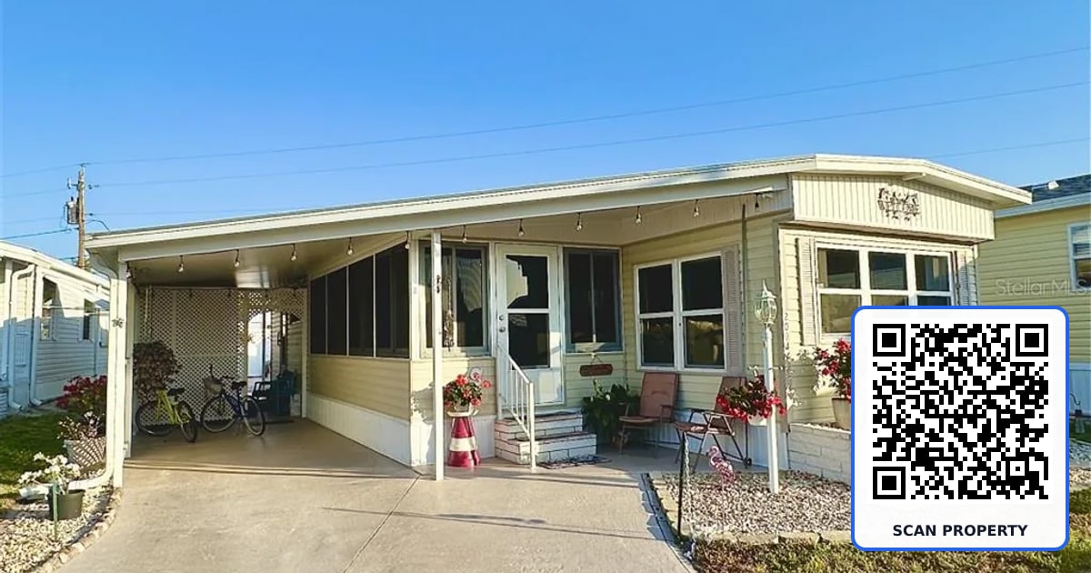 2094 DETROITER STREET property photo