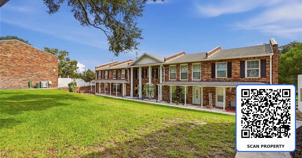 5850 CYPRESS GARDENS BOULEVARD UNIT 303 property photo