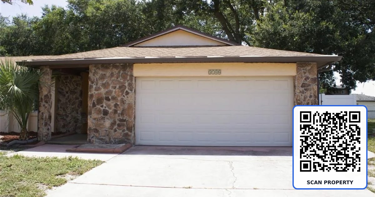 3740 HAWTHORNE LANE property photo