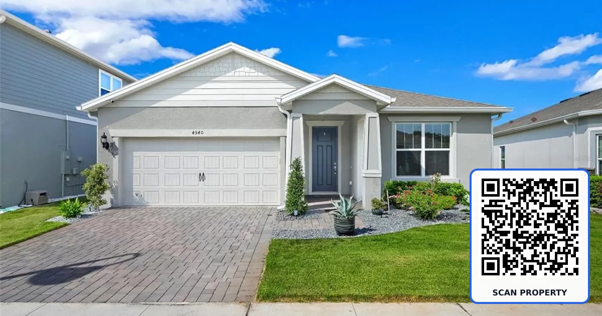 4540 GLIDING WAVE STREET property photo