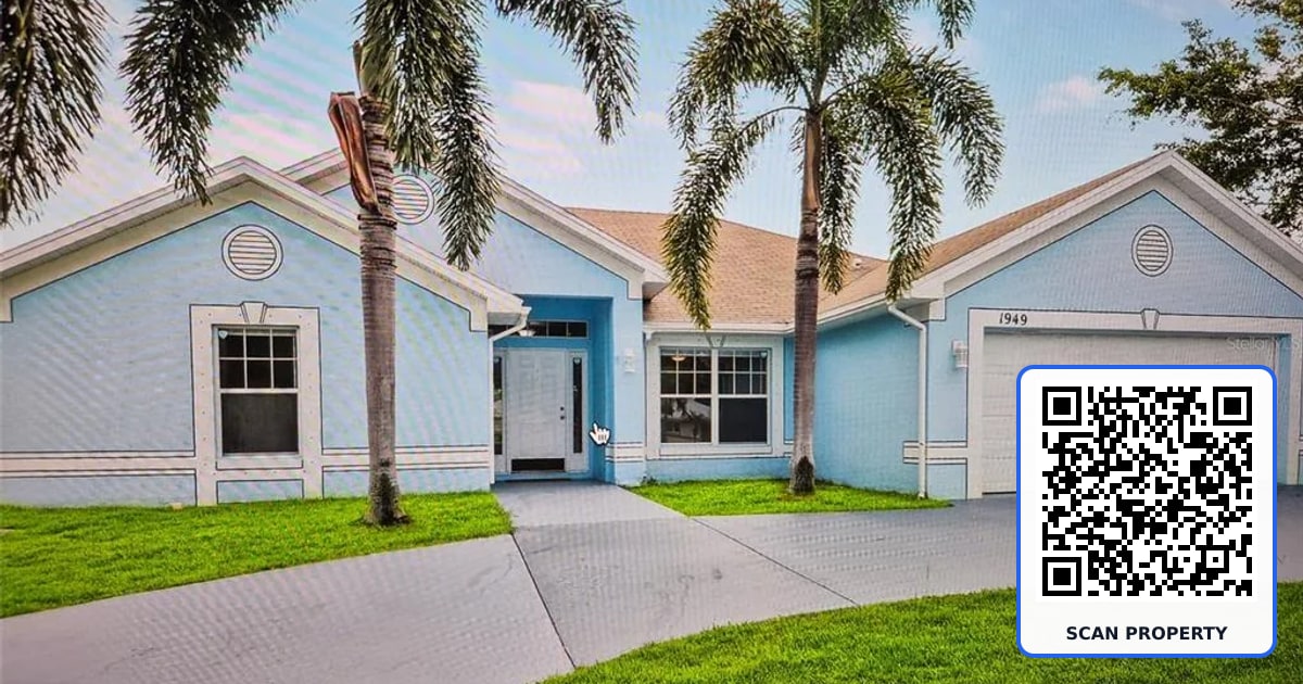 1949 SE AIROSO BOULEVARD property photo