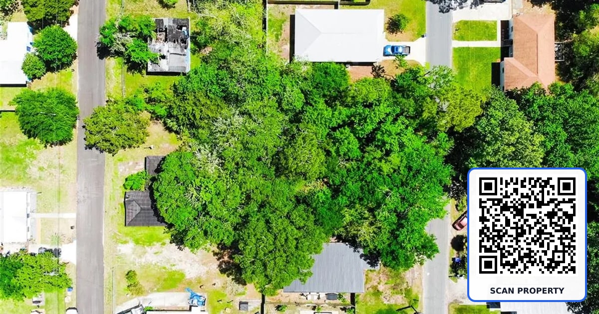 1028 COLLIER BOULEVARD property photo