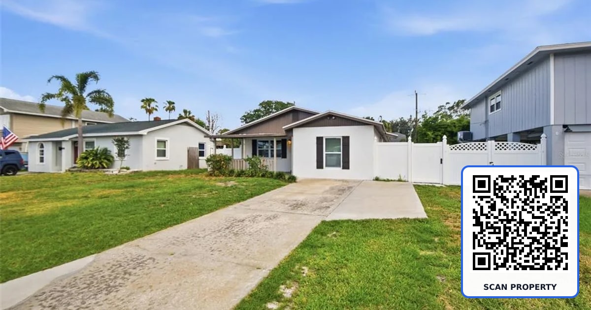 1842 SHORE ACRES BOULEVARD NE property photo