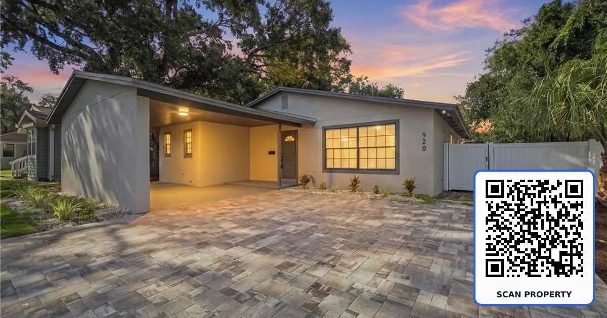 920 W CANDLEWOOD AVENUE property photo