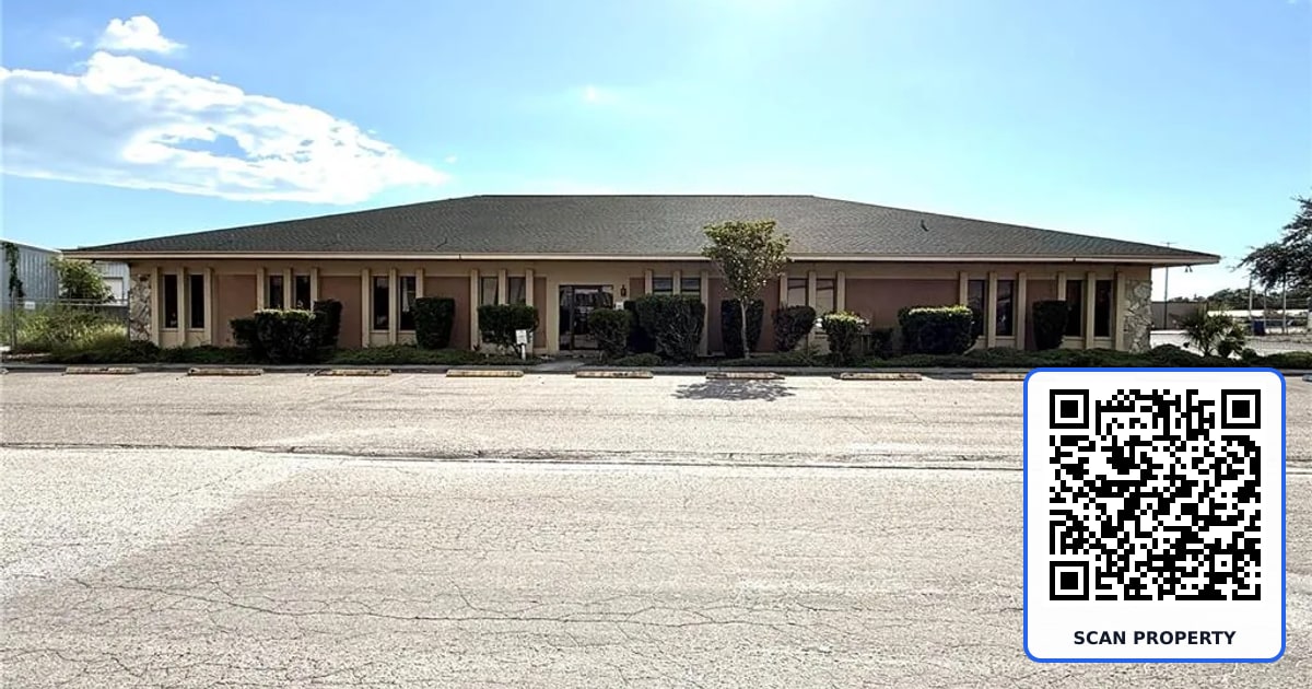 6736 COMMERCE AVENUE property photo