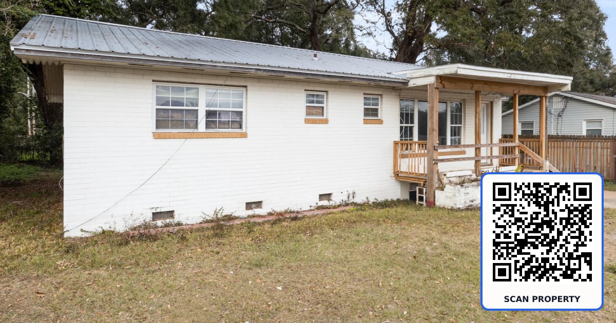 284 Airport Boulevard property photo