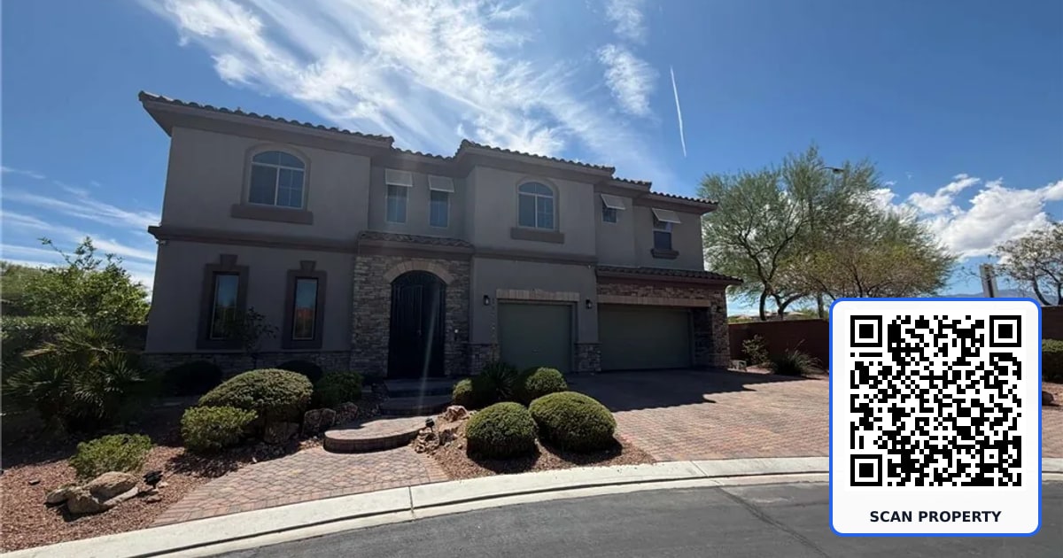 8393 Bella Famiglia Avenue property photo