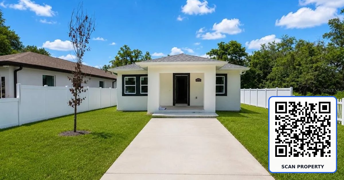 3704 SMITH TREE STREET property photo