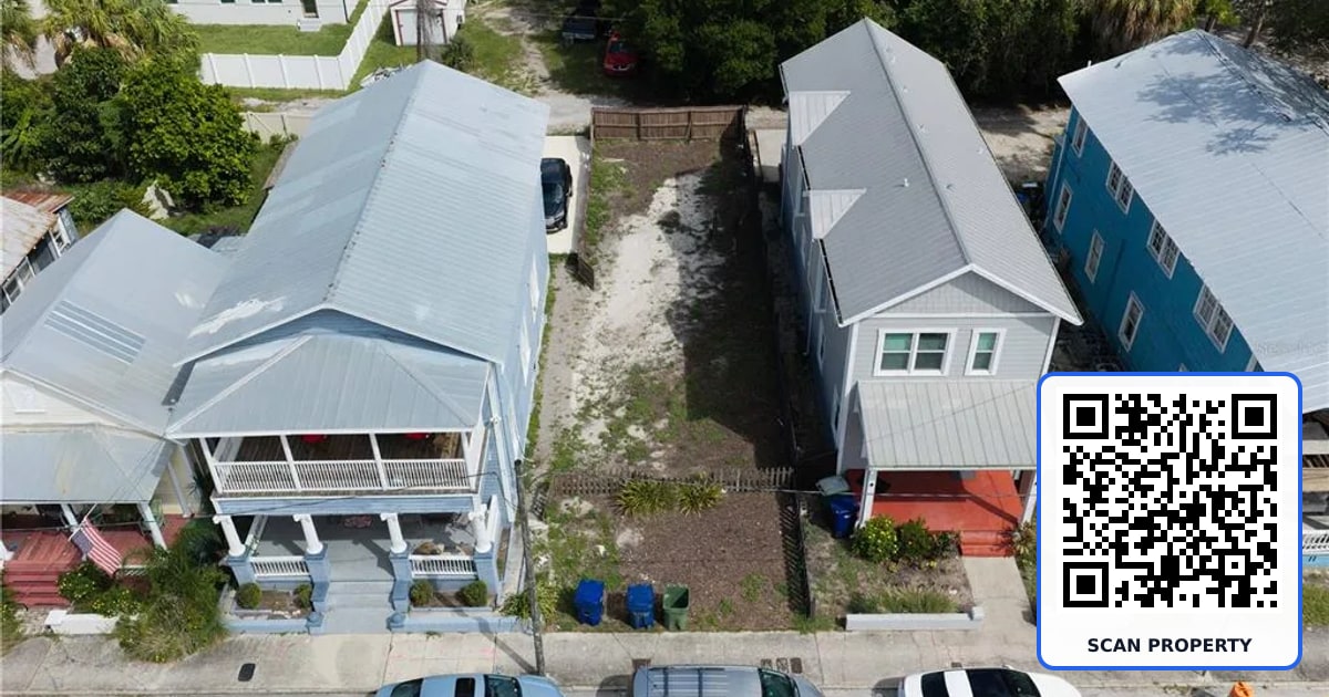 1912 E COLUMBUS DRIVE property photo