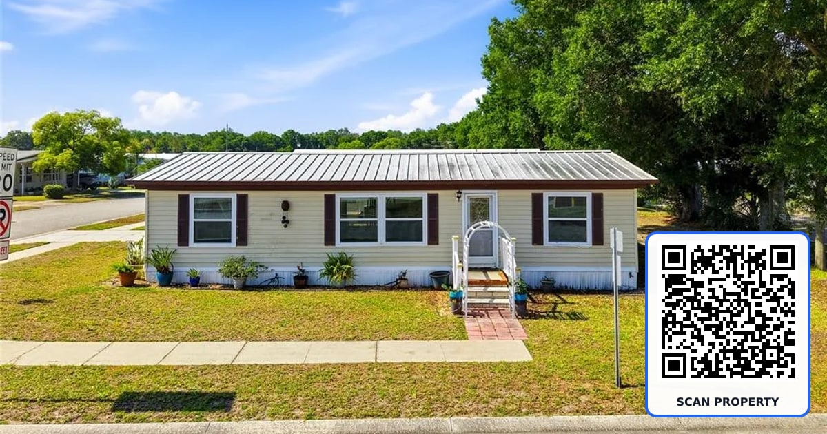 3933 SARAH DRIVE property photo