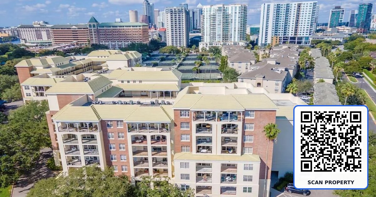 1002 S HARBOUR ISLAND BOULEVARD UNIT 1302 property photo
