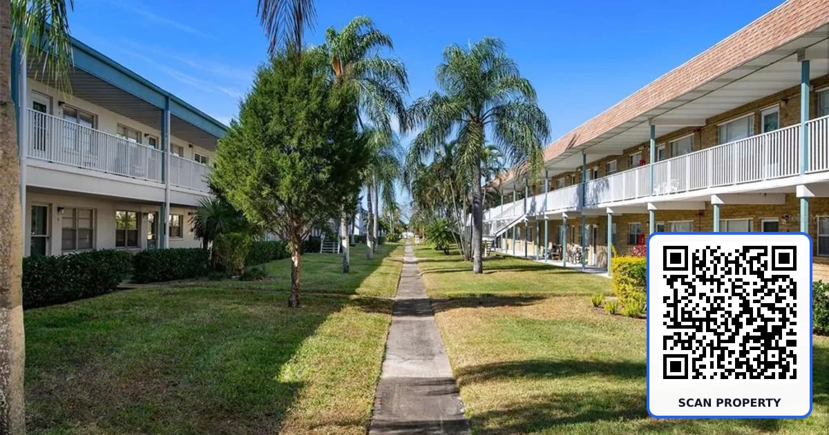 5217 81ST STREET N UNIT 14 property photo