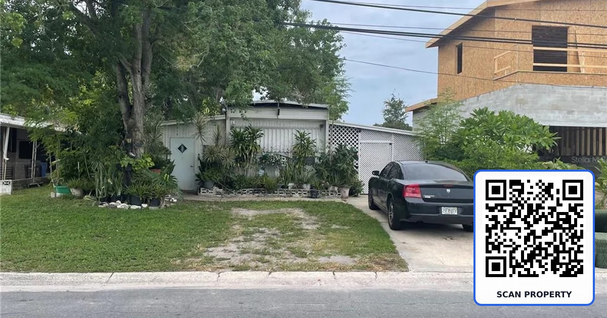 5830 SUSSEX DRIVE property photo