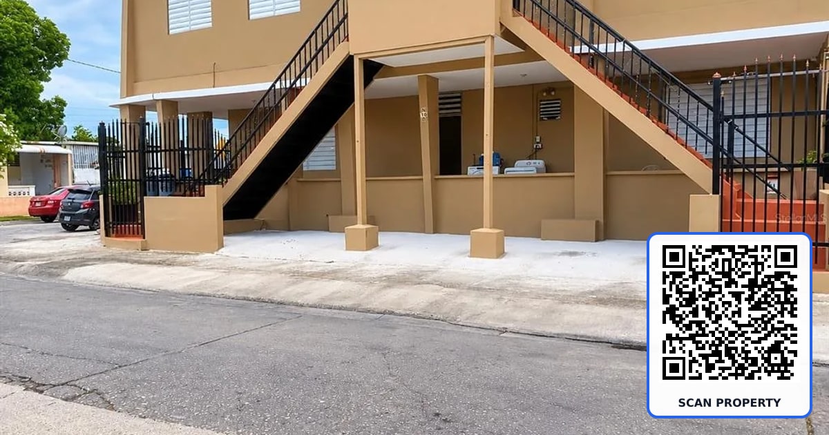 URB VILLA GRILLASCA CALLE CARLOS CASANOVA 1504 property photo