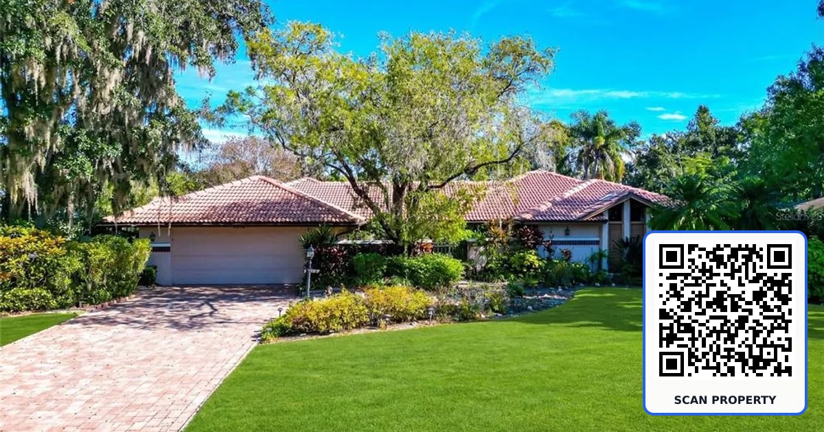 6976 COUNTRY LAKES CIRCLE property photo